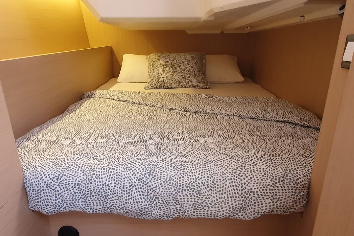 Cabin on BREEZE, a Beneteau Oceanis 37.1 sailboat at Split, Croatia