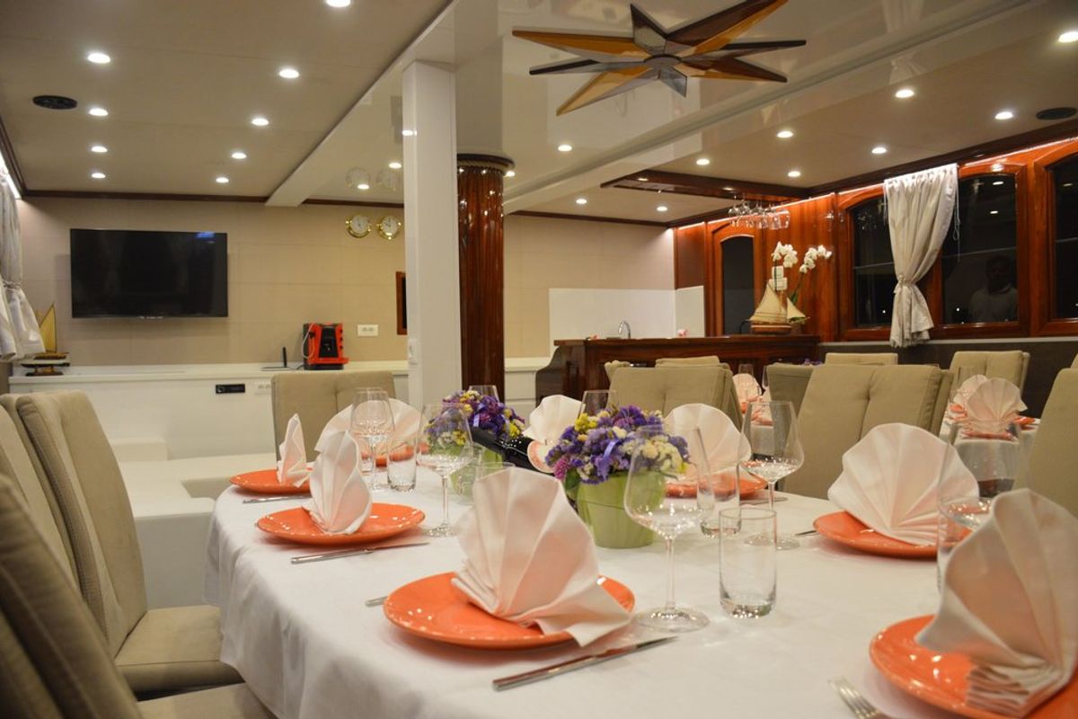 Salon of Tajna Mora, a Unknown Tajna Mora yacht at Split, Croatia