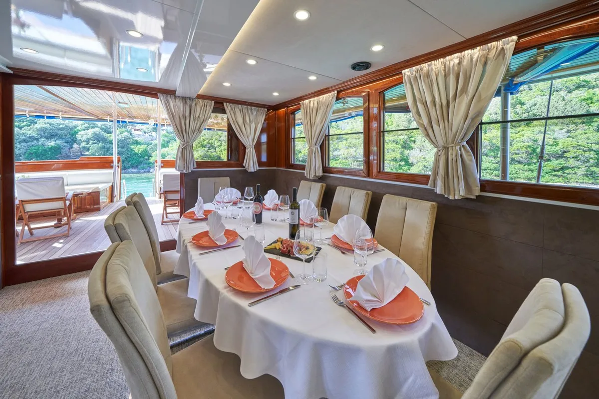 Salon of Tajna Mora, a Unknown Tajna Mora yacht at Split, Croatia