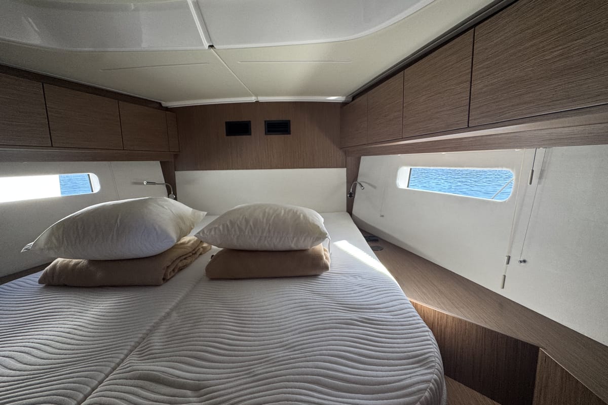 Cabin on Sacuri, a Bavaria 46 Cruiser sailboat at Figari/Golfo Aranci, Italy