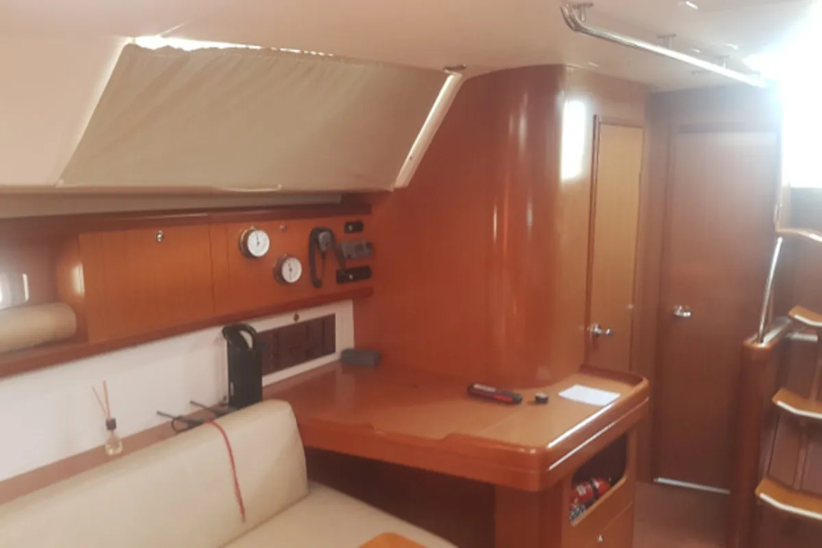 Salon of Myron, a Beneteau Oceanis 46 sailboat at Pisticci, Italy