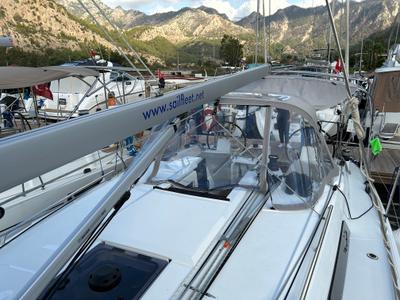 Deck of Sail Altair 1, a Beneteau Oceanis 34.1 sailboat at Marmaris, Turkey