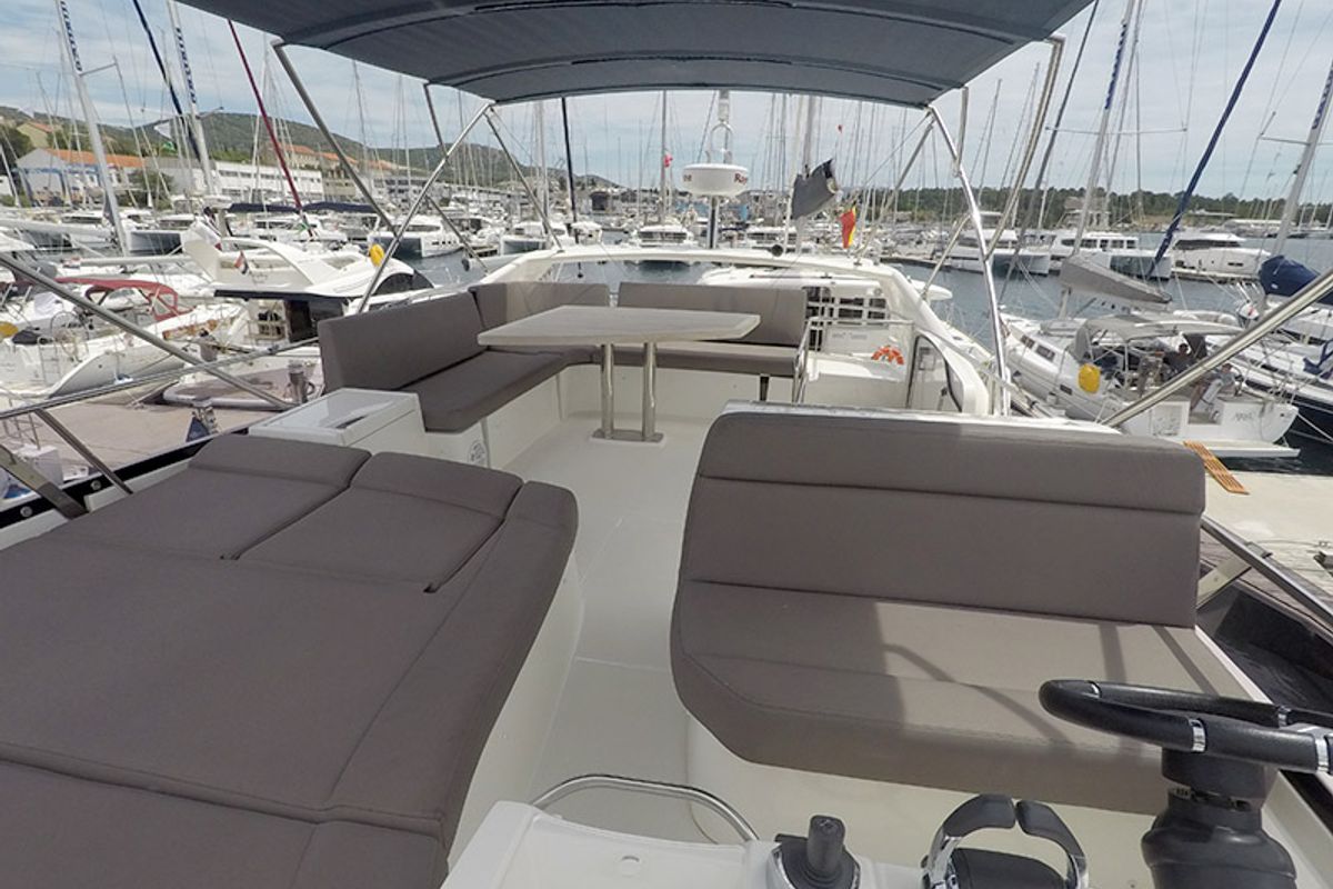 Cockpit of Serendipity, a Jeanneau Prestige 500 Fly yacht at Grad Šibenik, Croatia