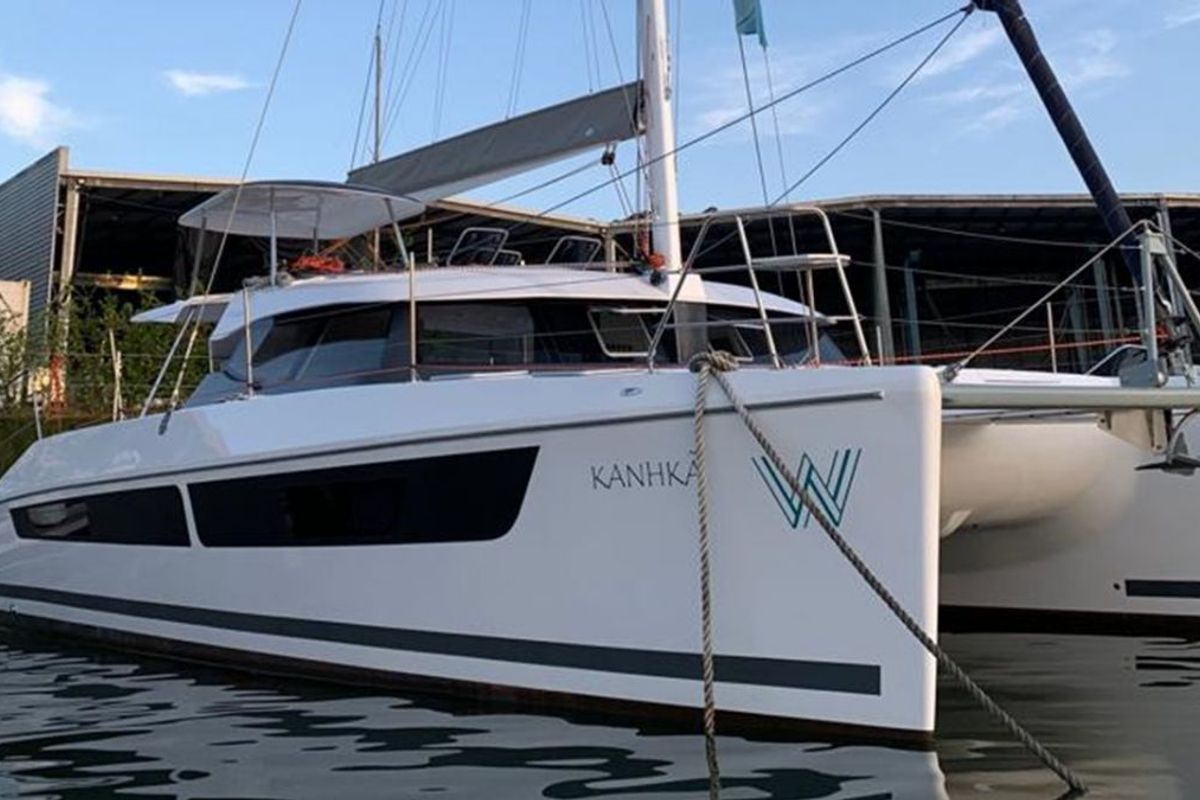 Exterior view of Kanhka, a CatFlash 43 catamaran at Paraty, Brazil