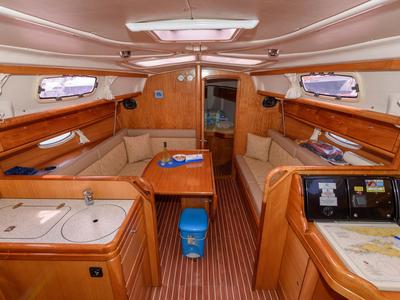 Salon of Dišpet, a Bavaria 33 Cruiser sailboat at Grad Trogir, Croatia