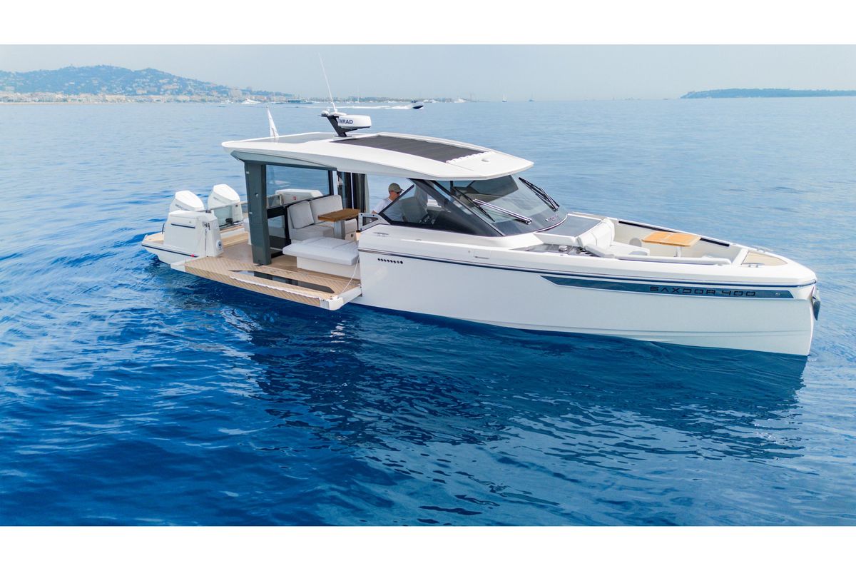 Exterior view of Paradox, a Saxdor Yachts Saxdor 400 GTO motorboat at Salamina Municipal Unit, Greece