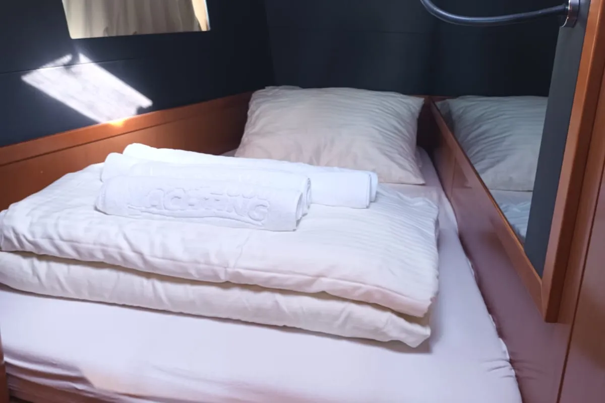 Cabin on Luna Rossa, a Beneteau Oceanis 48 sailboat at Grad Šibenik, Croatia
