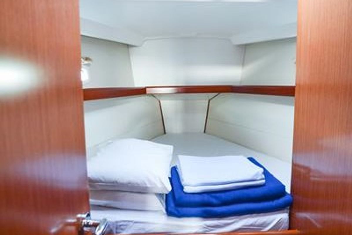 Cabin on Soyamaje, a Beneteau Oceanis 43 sailboat at Fethiye, Turkey