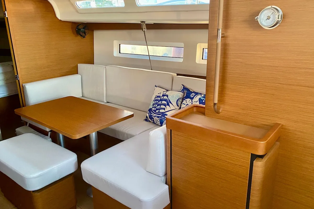 Salon of SALVA, a Jeanneau Sun Odyssey 440 sailboat at Grad Šibenik, Croatia