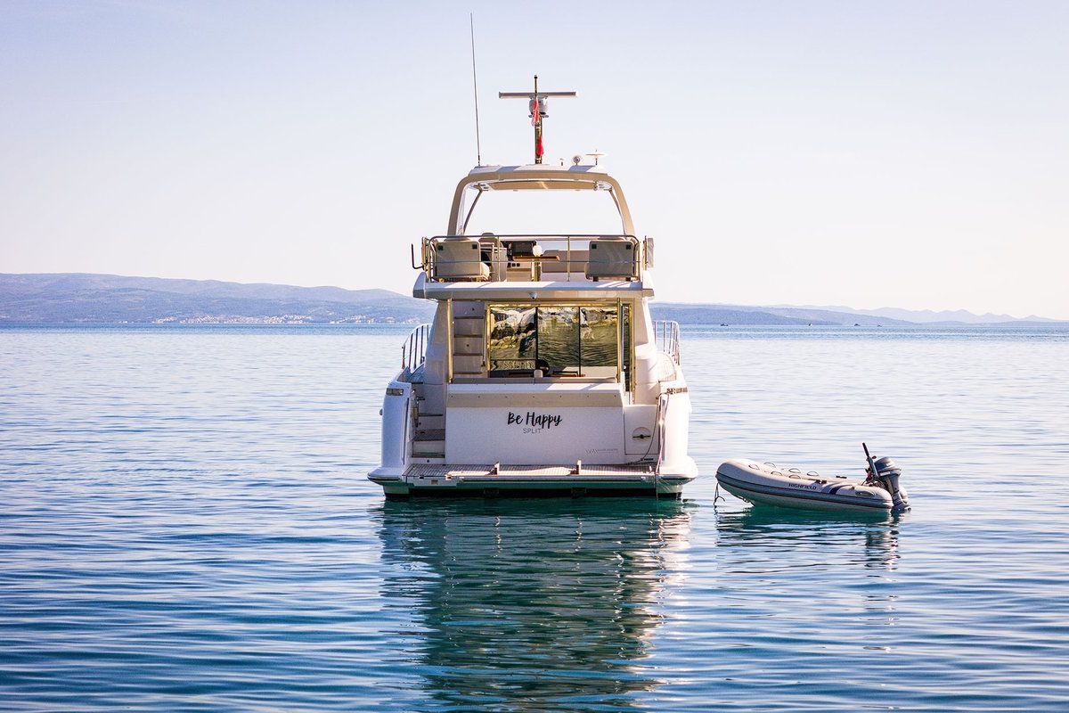 Exterior view of Be Happy, a Azimut 55 Fly yacht at Grad Kaštela, Croatia