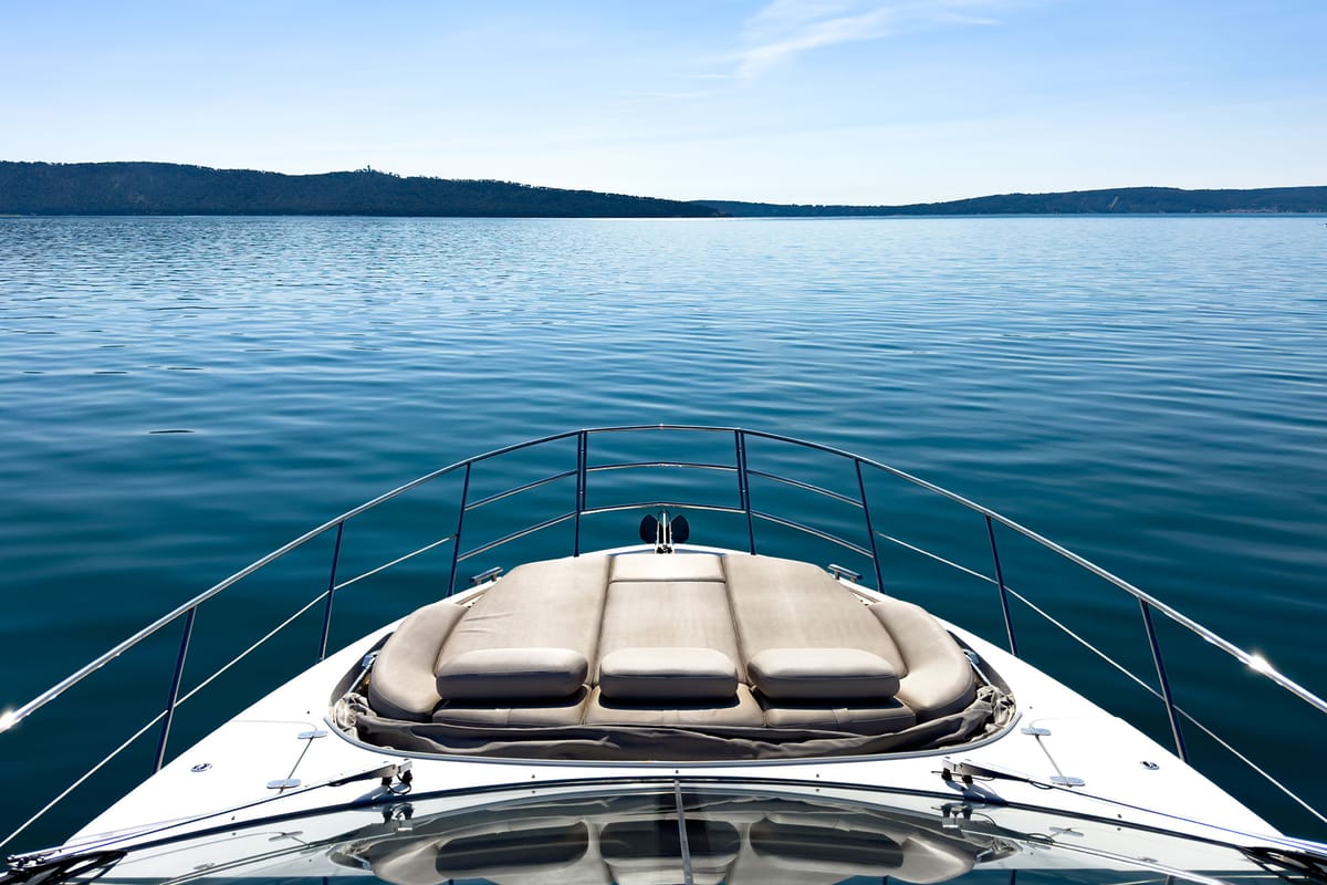 Exterior view of Be Happy, a Azimut 55 Fly yacht at Grad Kaštela, Croatia