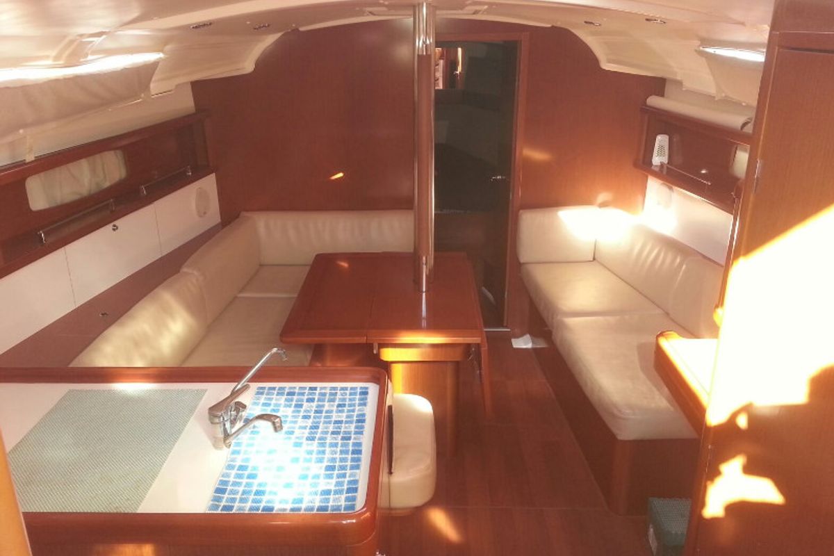 Salon of Romantica, a Beneteau Oceanis 37 sailboat at Piombino, Italy