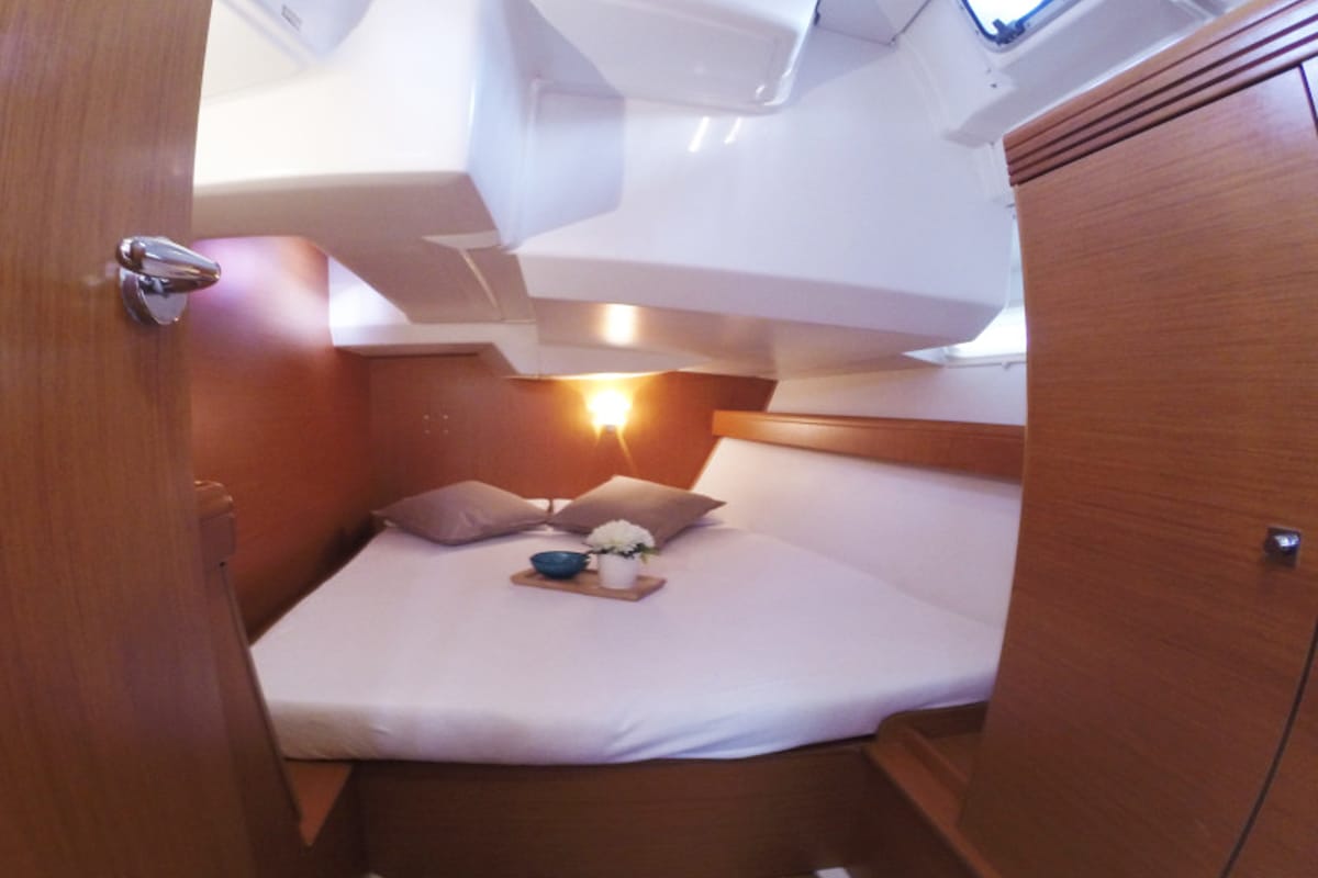Cabin on Sweet Alis, a Jeanneau Sun Odyssey 42DS sailboat at Municipal Unit of Lefkada, Greece