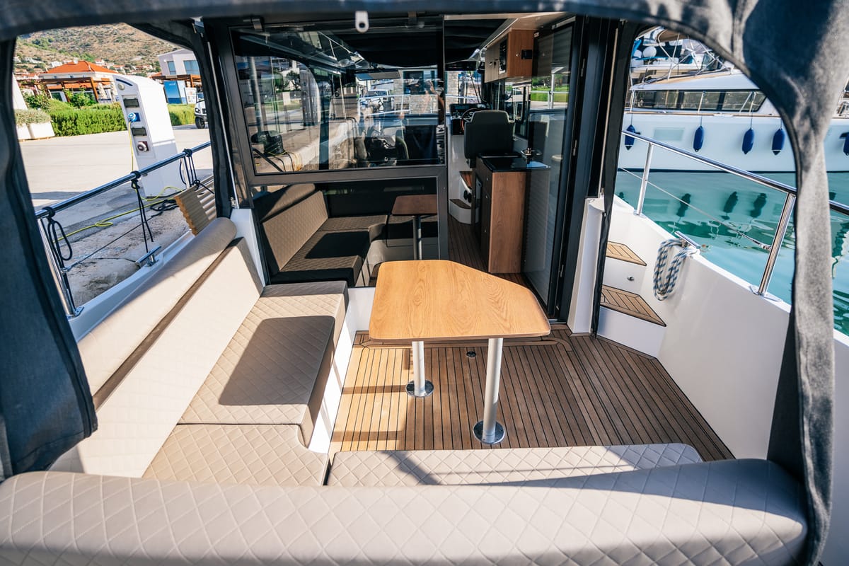 Lili, a Nikhen Yachts Nikhen Aquasun 34 Sedan yacht at Seget Donji, Croatia