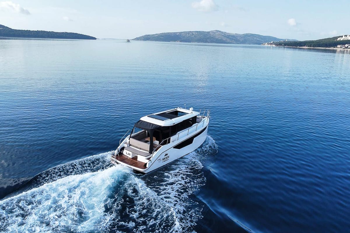 Lili, a Nikhen Yachts Nikhen Aquasun 34 Sedan yacht at Seget Donji, Croatia