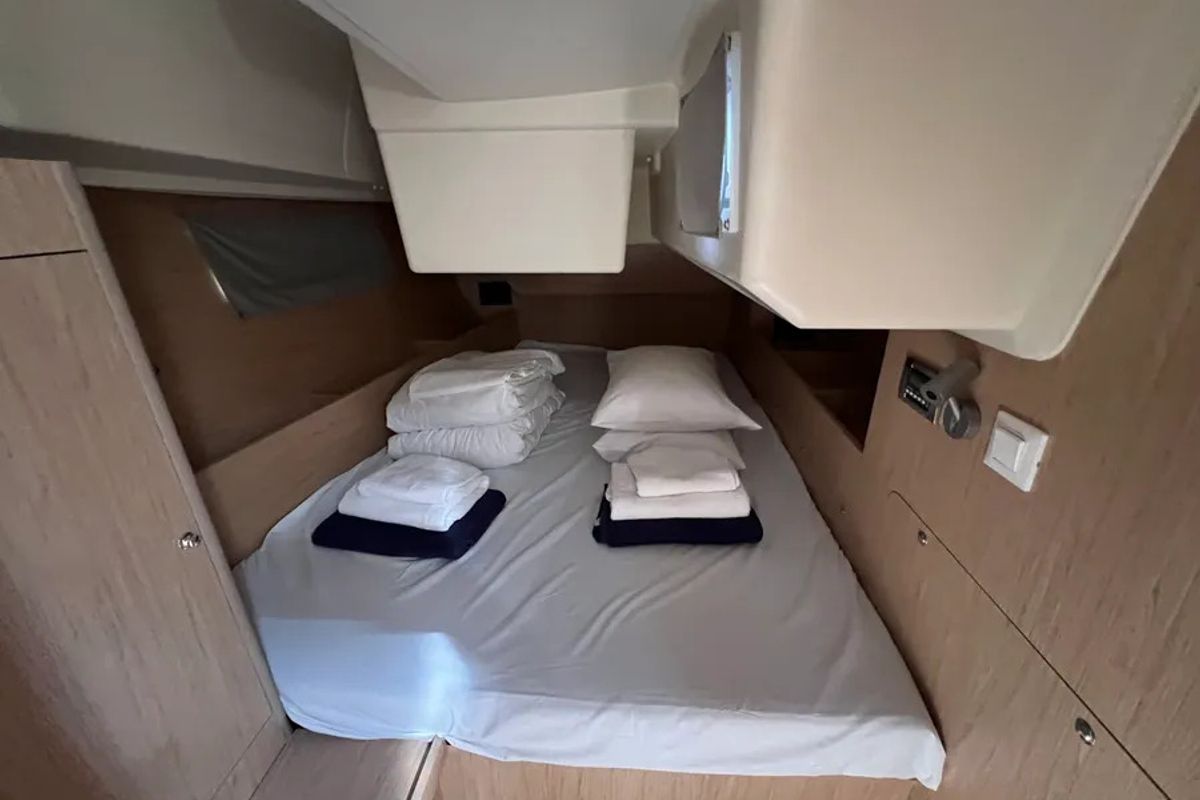 Cabin on Amandine III, a Beneteau Oceanis 41.1 sailboat at Grad Šibenik, Croatia