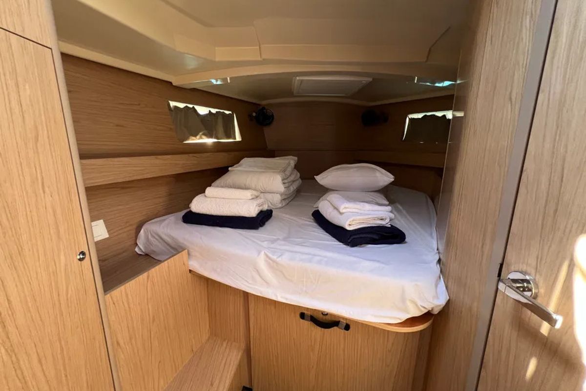 Cabin on Amandine III, a Beneteau Oceanis 41.1 sailboat at Grad Šibenik, Croatia