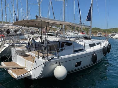 Cockpit of Piranha, a Hanse Yachts Hanse 418 sailboat at Municipal Unit of Lefkada, Greece