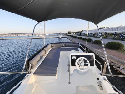 Cockpit of Backup, a Cobra Yachts Futura 40 Grand Horizon yacht at Općina Sukošan, Croatia