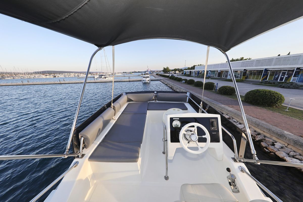 Cockpit of Backup, a Cobra Yachts Futura 40 Grand Horizon yacht at Općina Sukošan, Croatia