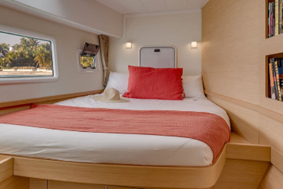 Cabin on No Name: Master Cabin #1 (Cabin Charter 2 pax) FULLY CREWED, ALL EXPENSES, a Lagoon 42 catamaran at Municipal Unit…