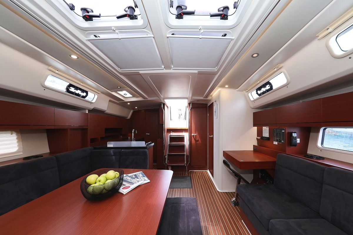 Salon of Mika, a Hanse Yachts Hanse 458 sailboat at Općina Sukošan, Croatia