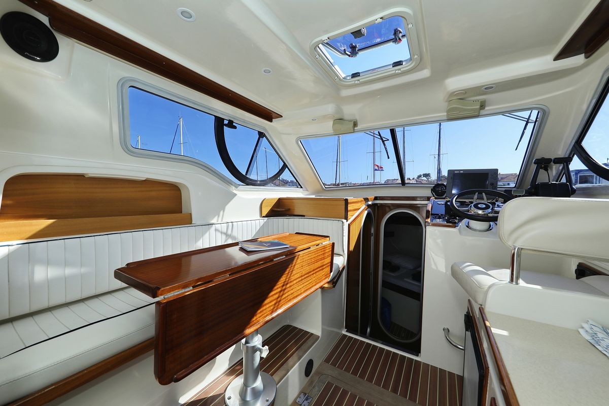 Salon of Dugi II, a SAS - Vektor Vektor 950 motorboat at Grad Biograd na Moru, Croatia