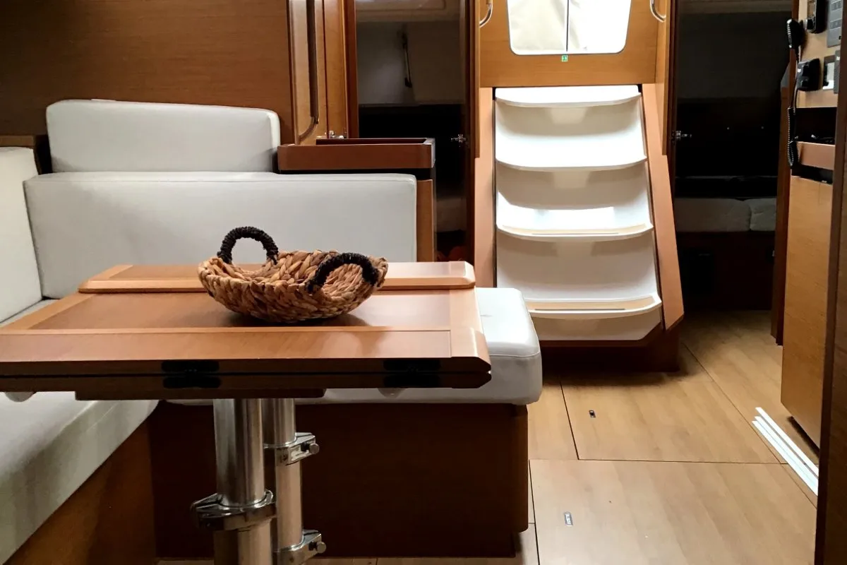 Salon of Helia, a Jeanneau Sun Odyssey 490 sailboat at Volos Municipality, Greece
