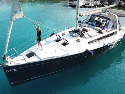 Deck of Tundra, a Beneteau Oceanis 48 sailboat at Kaş, Turkey