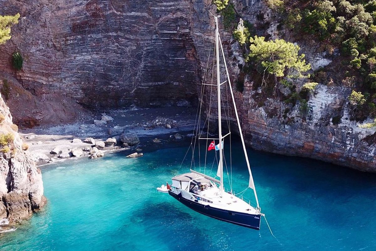 Cabin on Tundra, a Beneteau Oceanis 48 sailboat at Kaş, Turkey