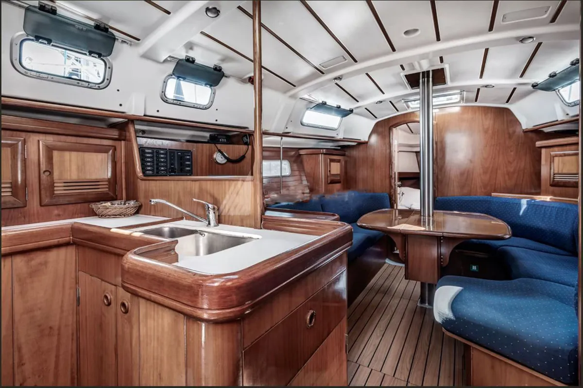 Galley of ANIMA, a Beneteau Oceanis 361 sailboat at Marina Delta Kallithea, Greece