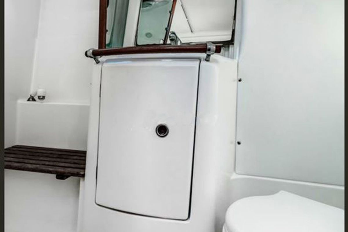 Head on ANIMA, a Beneteau Oceanis 361 sailboat at Marina Delta Kallithea, Greece