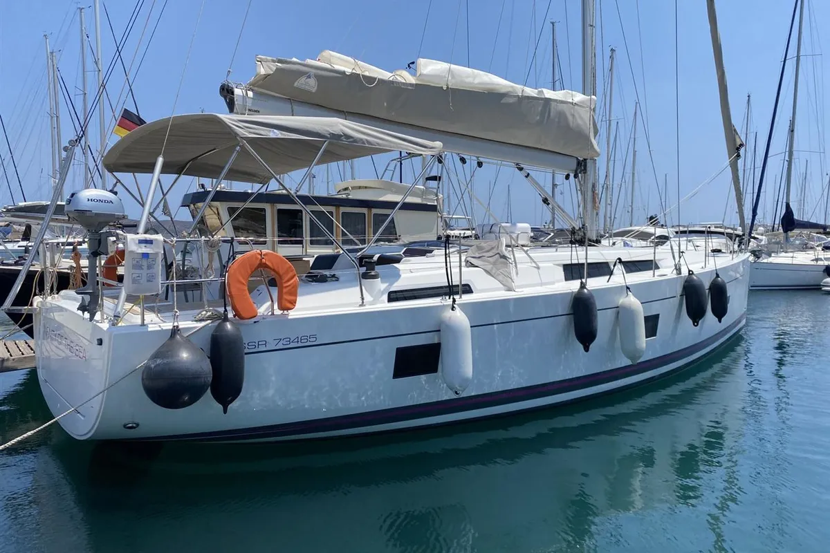 Exterior view of Edelweiss, a Hanse Yachts Hanse 458 sailboat at Municipal Unit of Lefkada, Greece