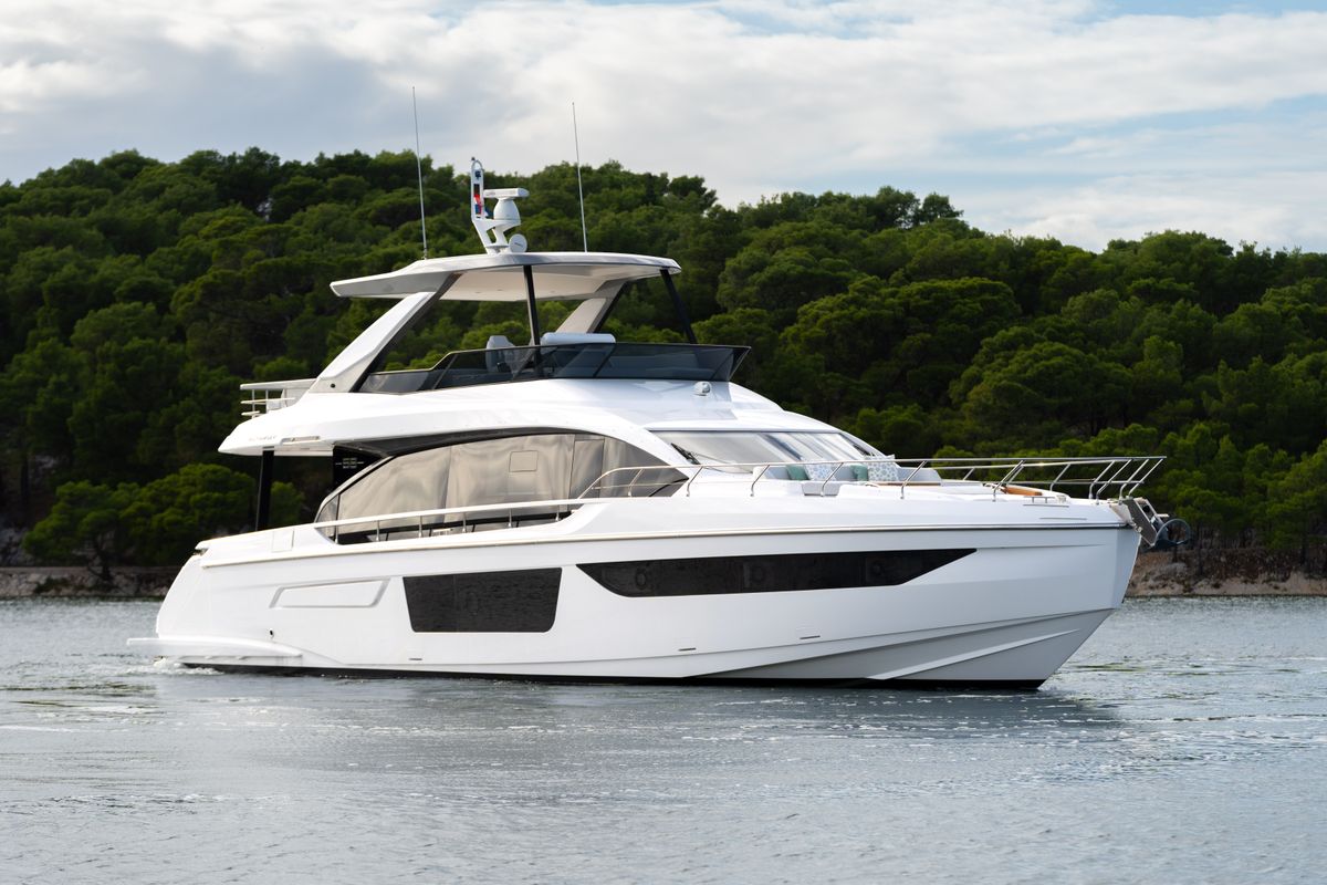 Exterior view of Donna, a Azimut 68E yacht at Grad Šibenik, Croatia