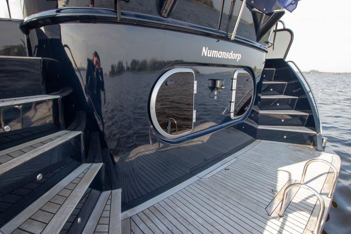 Deck of Pieton, a De Drait DeLuxe 42 motorboat at Akkrum, Netherlands
