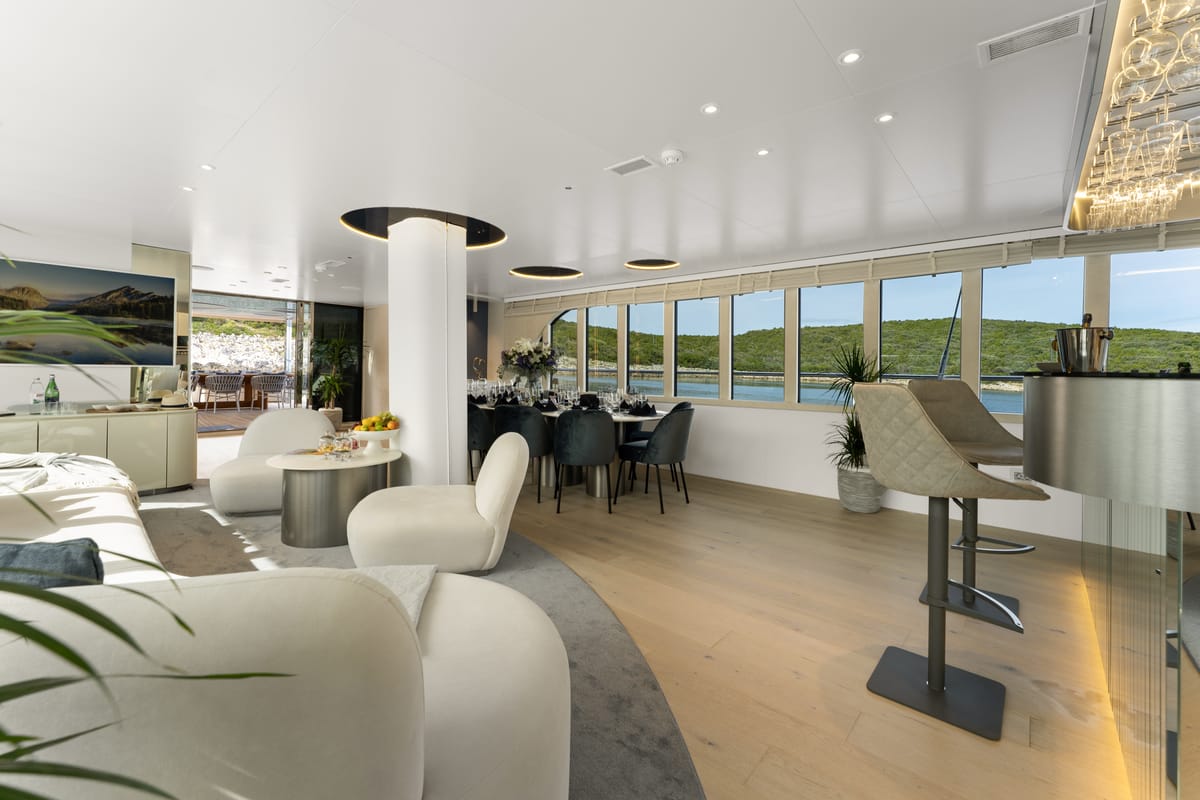 Salon of Maxita, a Gulet Motoryacht yacht at Split, Croatia