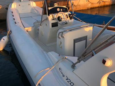 Cockpit of King 720, a Nuova Jolly Marine King 720 Extreme rib at Grad Biograd na Moru, Croatia