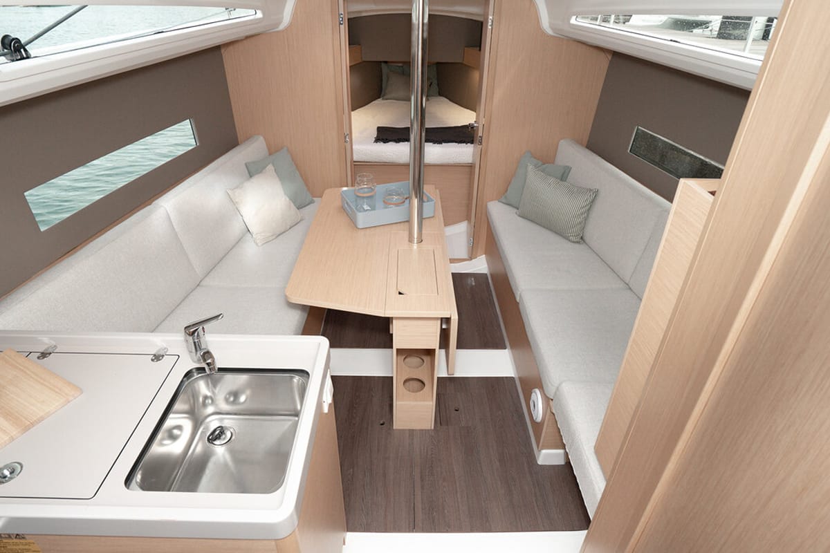 Salon of Peanut, a Beneteau Oceanis 30.1 sailboat at Road Town, British Virgin Islands
