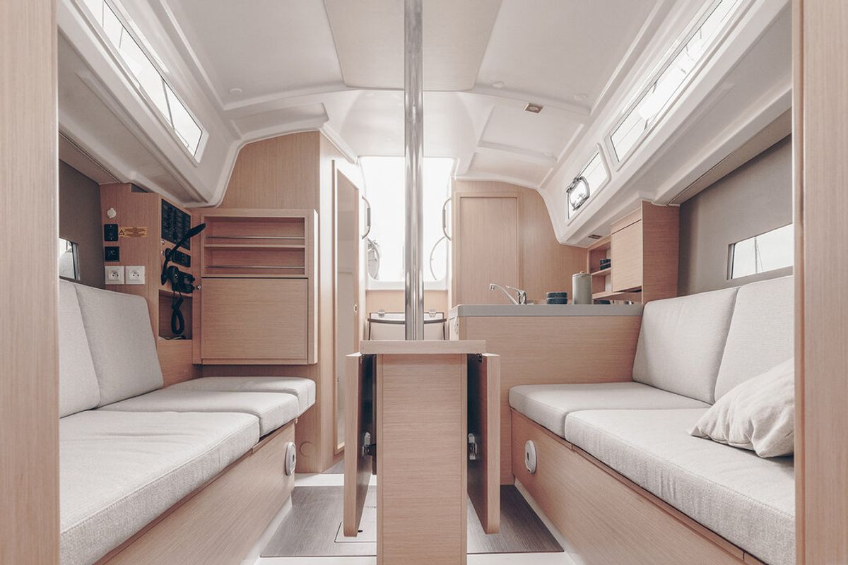 Salon of Peanut, a Beneteau Oceanis 30.1 sailboat at Road Town, British Virgin Islands