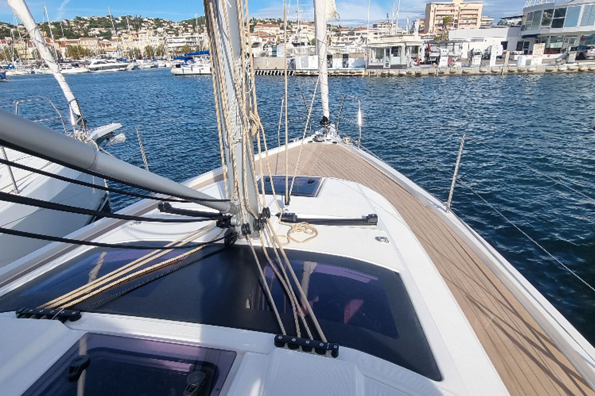 Deck of Skyline, a Dufour 37 sailboat at Vallauris, France