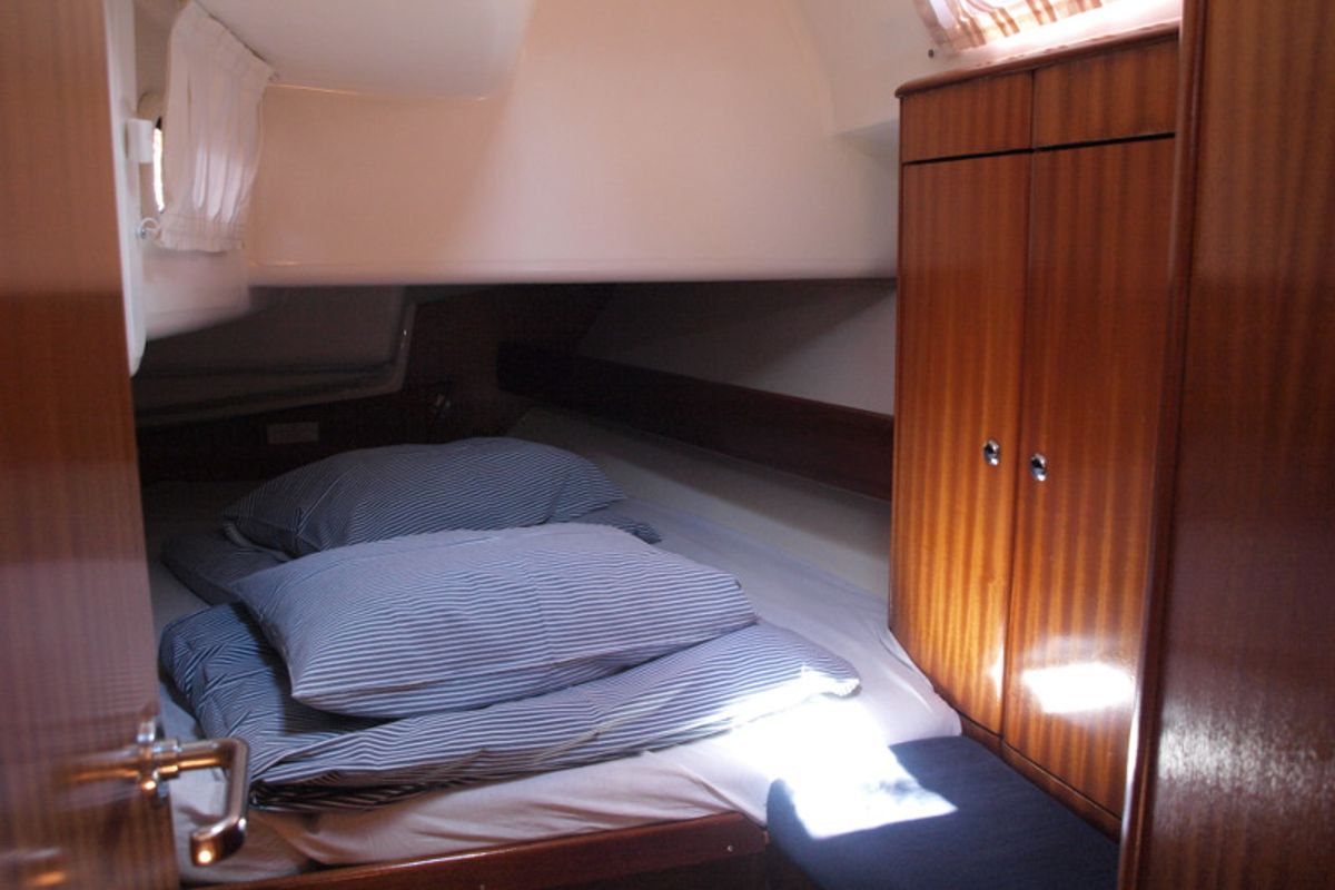 Cabin on SeaGull, a Bavaria 44 sailboat at Primošten, Croatia
