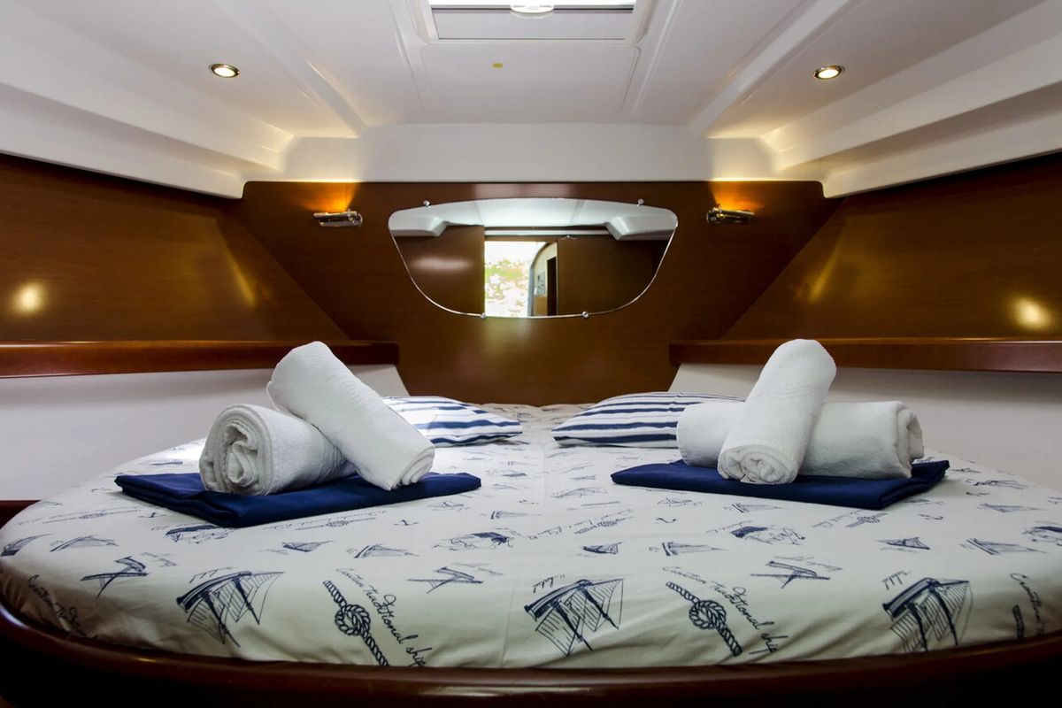 Cabin on Galeb, a Beneteau Antares 36 yacht at Grad Novalja, Croatia