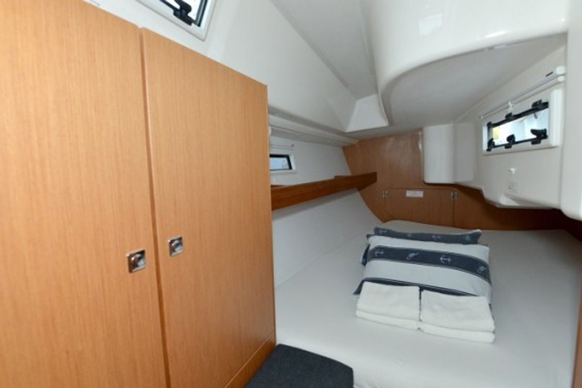 Cabin on Ami, a Bavaria Cruiser 33 sailboat at Pirovac, Croatia
