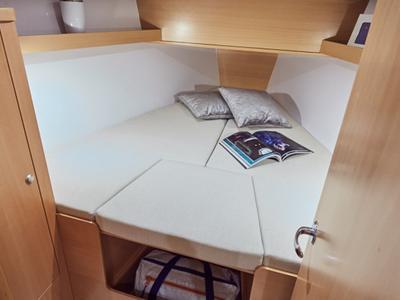 Cabin on Sunsail Sun Odyssey 319 Classic, a Jeanneau Sun Odyssey 319 sailboat at Tonnarella, Italy
