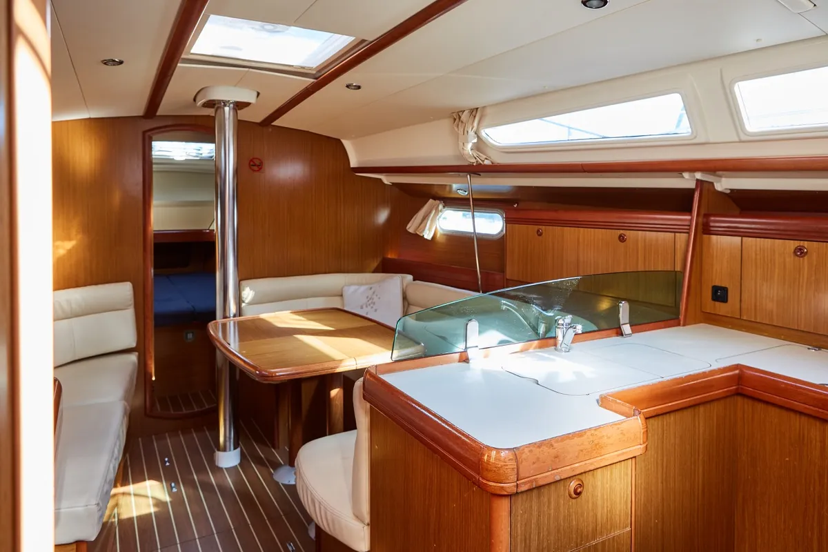 Galley of BBCAP, a Jeanneau Sun Odyssey 39i sailboat at Vigo, Spain