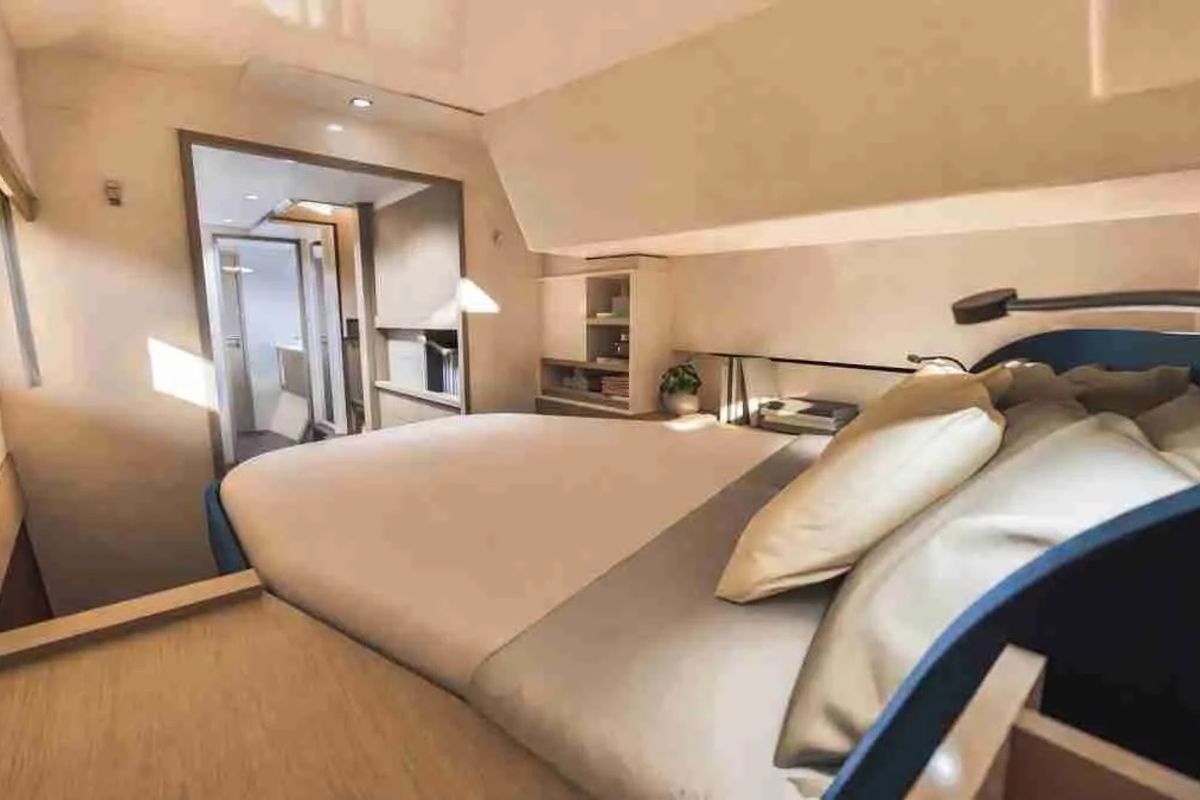 Cabin on Sea Eagle III, a Fountaine Pajot New 41 catamaran at Rodi Garganico, Italy