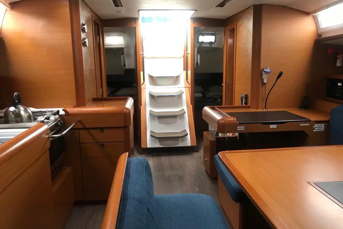 Salon of Alboran Jerez (Majorca), a Jeanneau Sun Odyssey 519 sailboat at es Jonquet, Spain