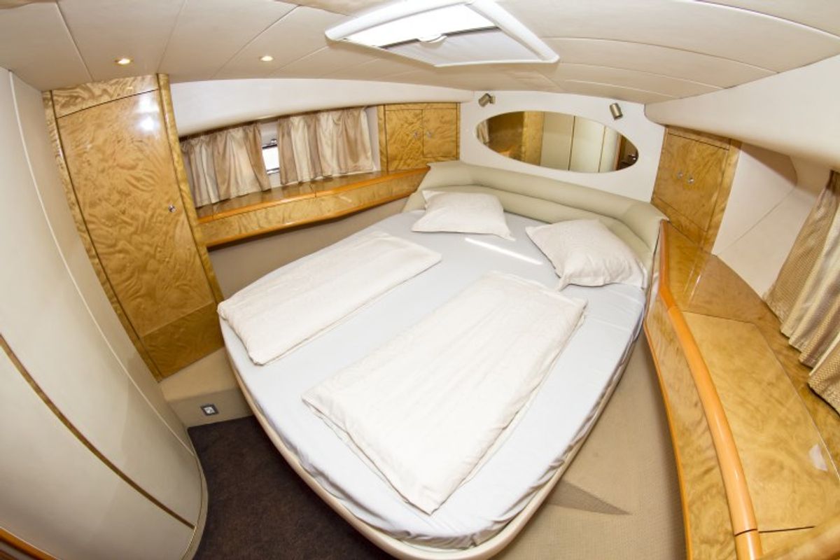 Cabin on Antares II, a Princess Yachts Princess 470 motorboat at Primošten, Croatia