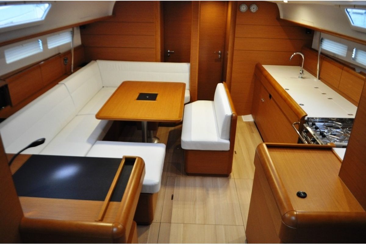 Salon of Ekaterina, a Jeanneau Sun Odyssey 519 sailboat at Marina Delta Kallithea, Greece