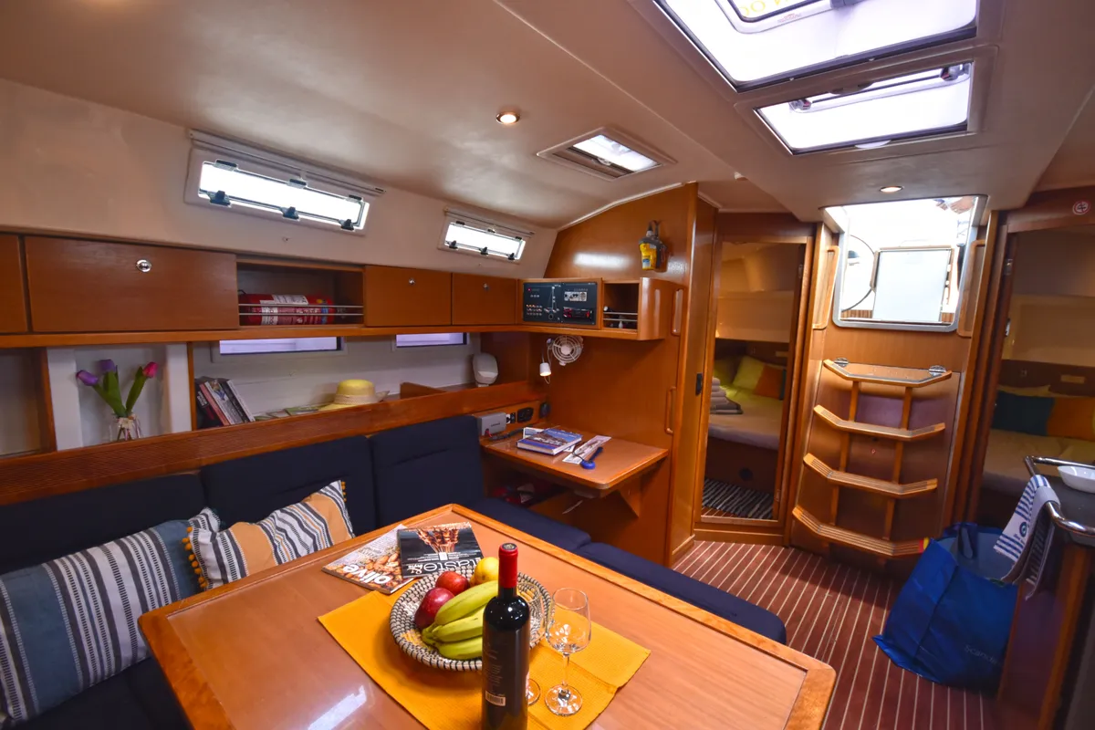 Salon of Nouvelle Vague, a Bavaria Cruiser 45 sailboat at Volos Municipality, Greece